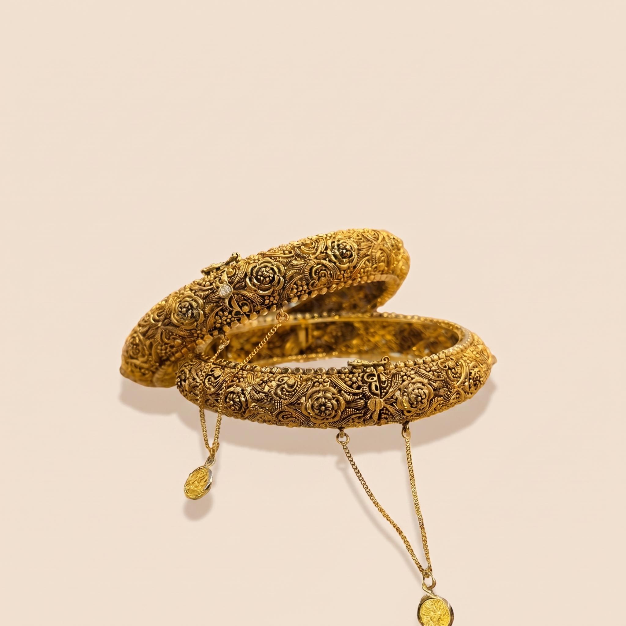 GOLD BANGLE
